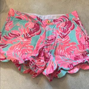 Cute patterned lily shorts